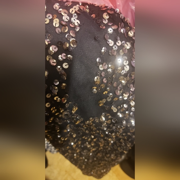 Adrianna Papell Women's Short-Sleeve, Scoop Back All Over Sequin Gown - Picture 9 of 9